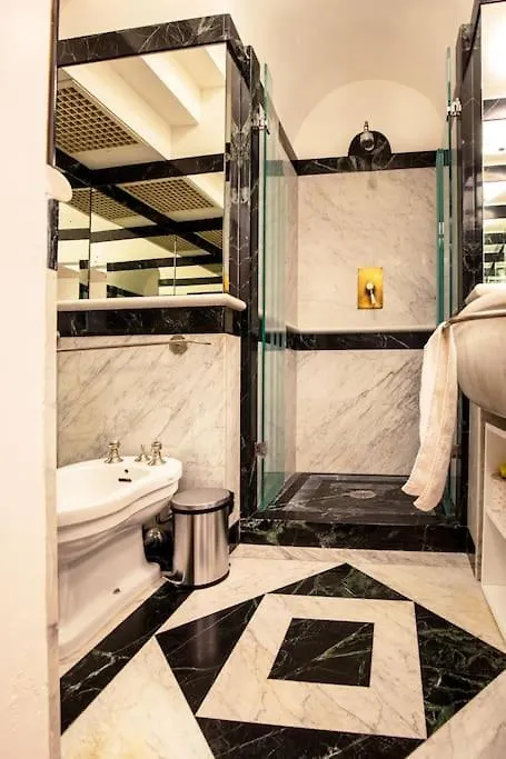 Benci Apartment In Florence